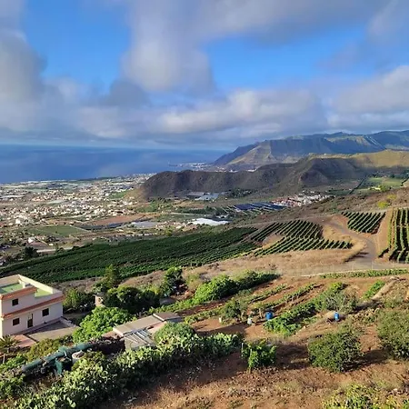 Rural Escape W/stunning Views, Jacuzzi And Sauna Hébergement de vacances *