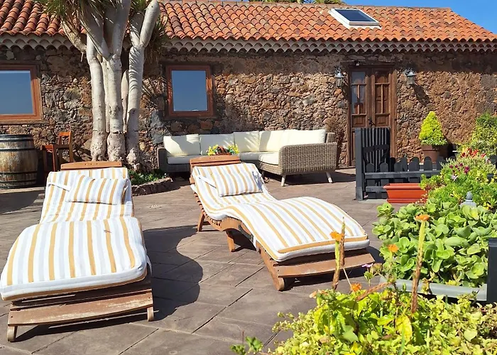 Rural Escape W/stunning Views, Jacuzzi And Sauna La Laguna (Tenerife)