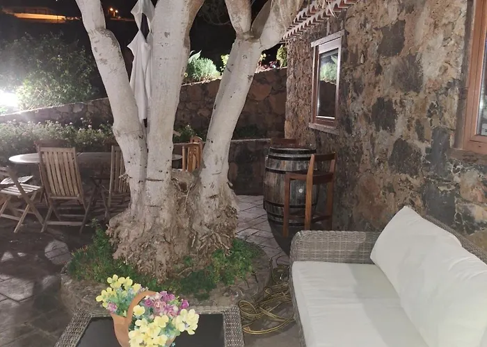 Prázdninový dům Rural Escape W/stunning Views, Jacuzzi And Sauna La Laguna (Tenerife)