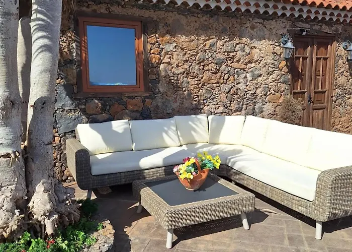 Prázdninový dům Rural Escape W/stunning Views, Jacuzzi And Sauna *