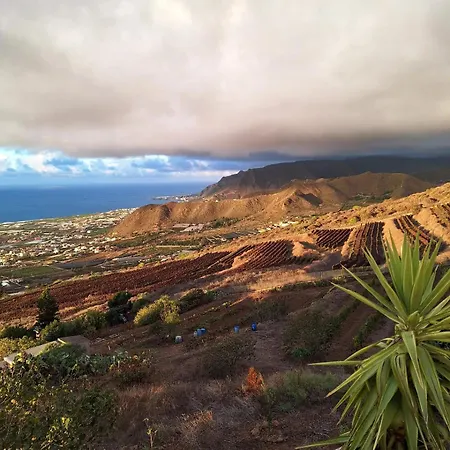 Rural Escape W/stunning Views, Jacuzzi&sauna Dom wakacyjny *