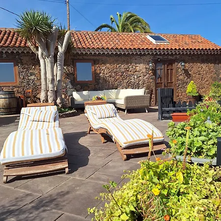Rural Escape W/stunning Views, Jacuzzi&sauna La Laguna (Tenerife)