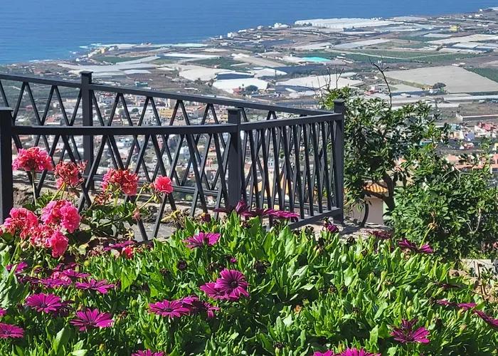 Prázdninový dům Rural Escape W/stunning Views, Jacuzzi And Sauna *